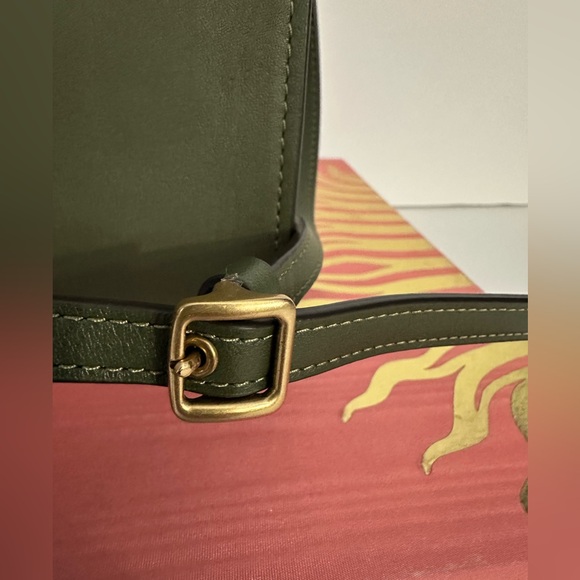 COACH Mini Cashin Tote Bag Crossbody Glovetanned Leather in Olive Green C4828 - Picture 4 of 17